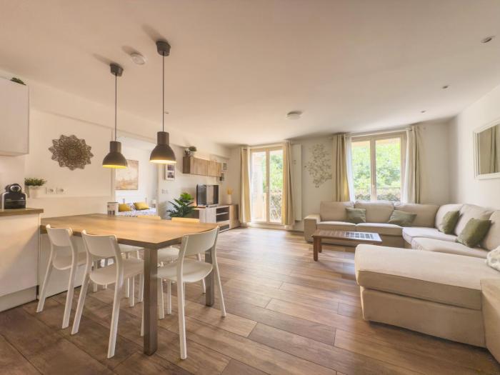 T3, Montpellier Centre - Antigone, Wifi, Parking