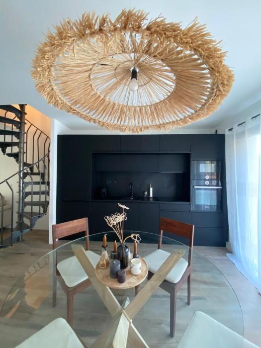 Joli mas bohème 60 m carré a seulement une minute à pied de la plage 4 personnes