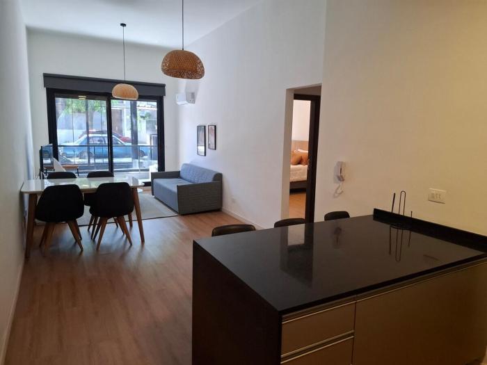 Cinnamon - Comfortable and bright in front of Shopping