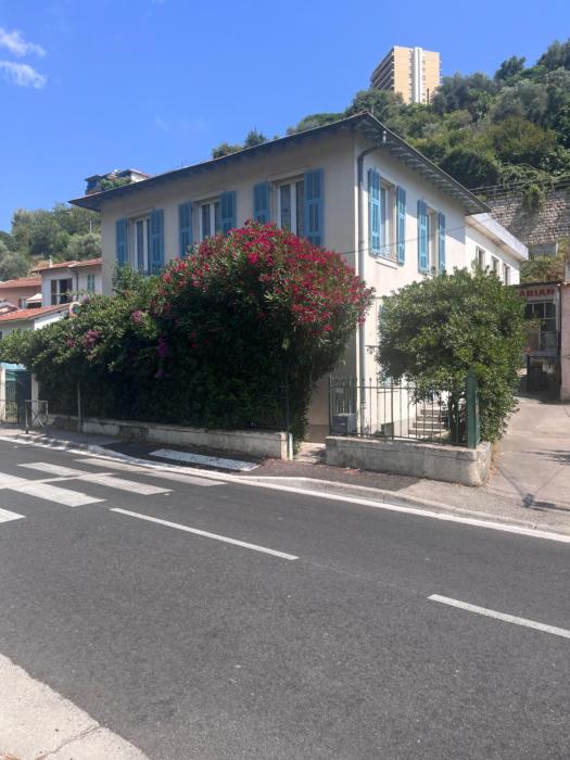 Haut de maison niçoise - Calme, Charme et Vu Dégagée sur les Collines