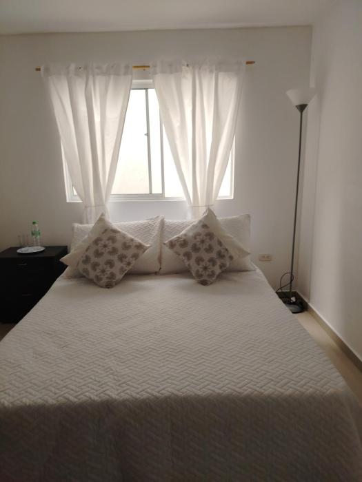 HABITACION EN EL PRADo