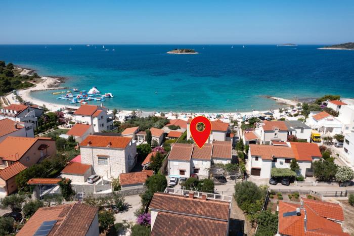 Apartments by the sea Rogoznica - 23414