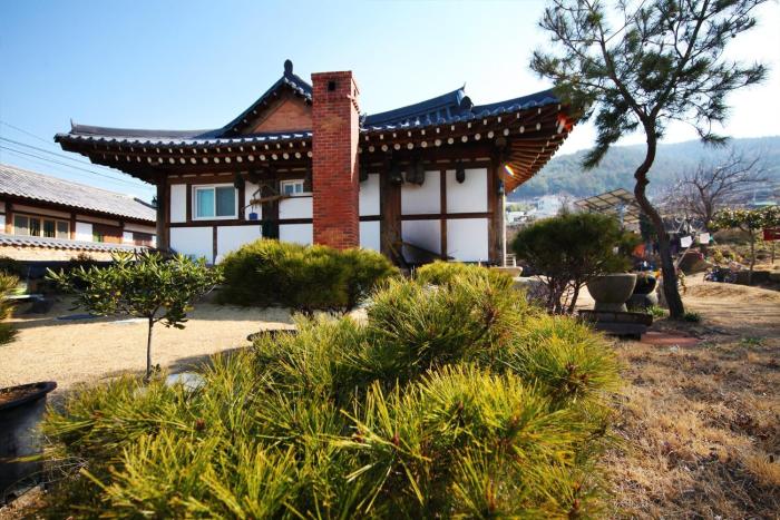 Noeul Hanok Pension