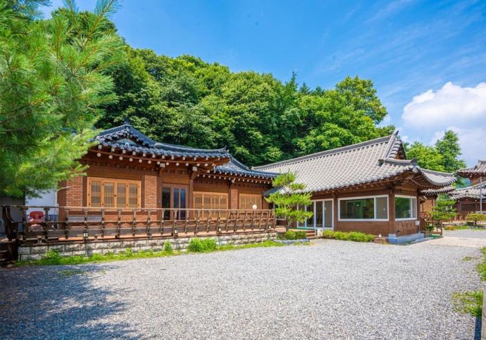 Yongin Yejik Hanok Pension