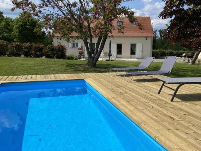 Maison charmante avec piscine et climatisation à Haut-Bocage - FR-1-489-516