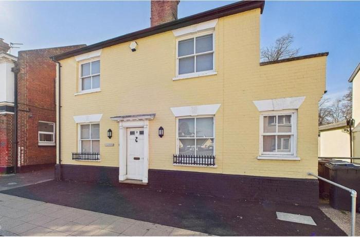 Courtyards, 9 Mount street,Diss