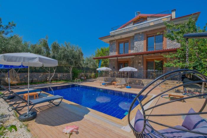 Tuzlu Sistem Havuzlu Luks Villa Fethiye