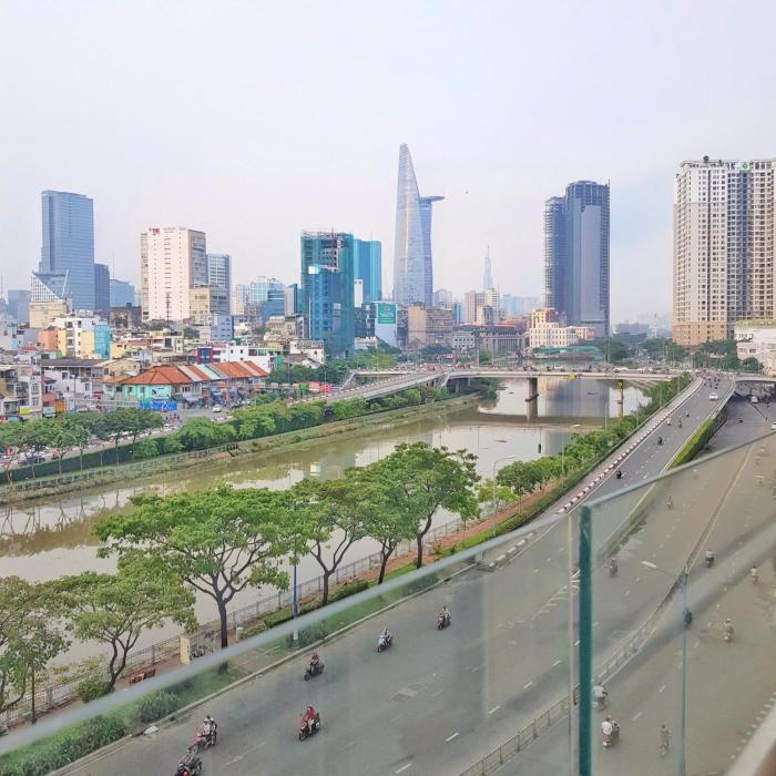 Studio Millennium District 4 with Balcony Bitexco view, Netflix