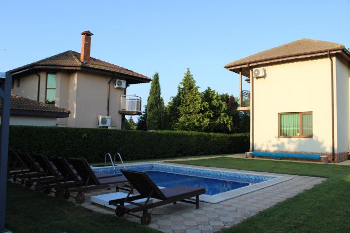 Къща за гости ,,Ива