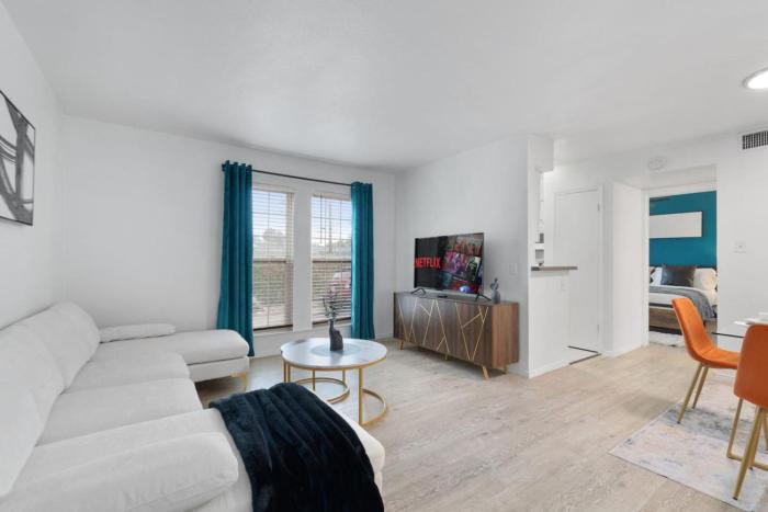 Spacious 1 Br Apt Next 2 Dwntown