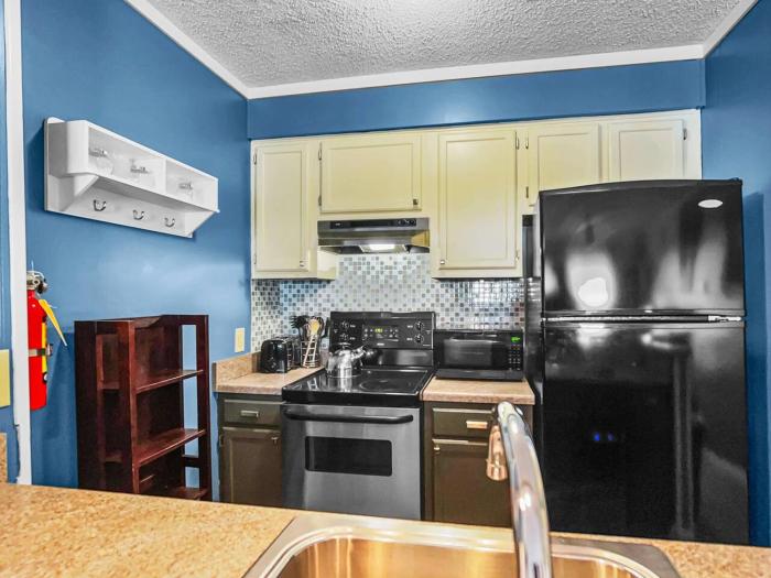 TOTW214 Slope Side Condo WiFi Next To Lift Parking