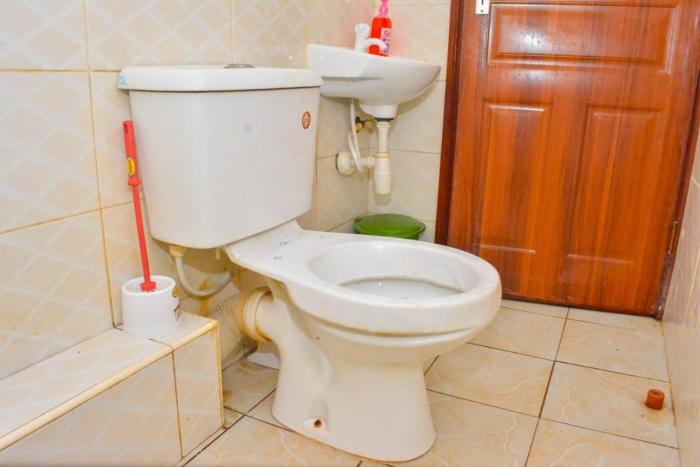 Brima Mangu Apartments, Blue Pacific Studio