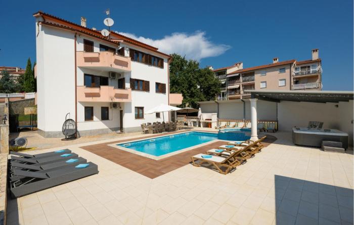 Awesome Home In Pula With Sauna