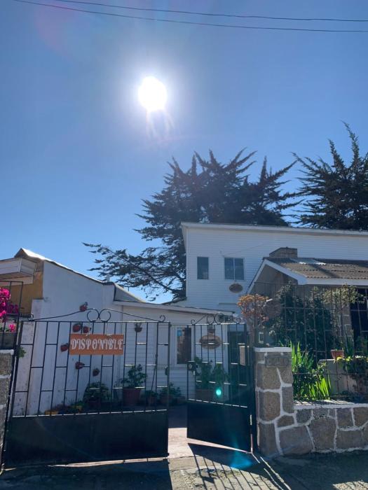 Hostal Saint Michell. El Quisco