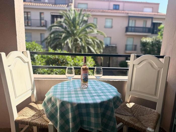 Collioure T2 avec Terrasse et Parking - FR-1-309-533