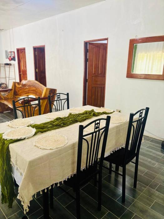 Cockatoo Room Rentals Siquijor