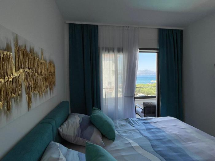 Sea Slatine I - Modern apartment with pool - 30 meters from the beach