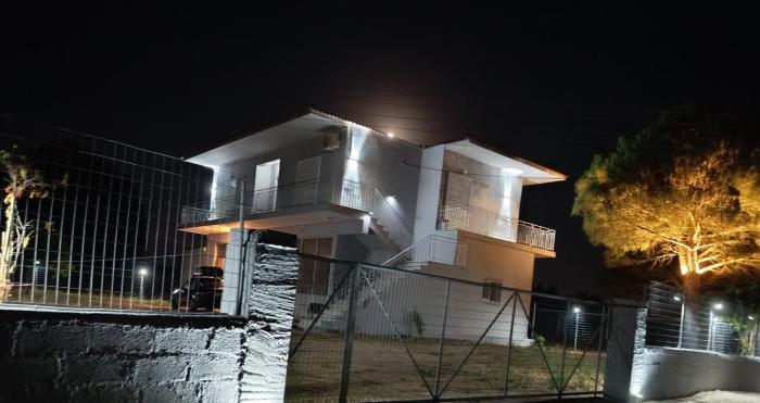 George Arhagelos Villa