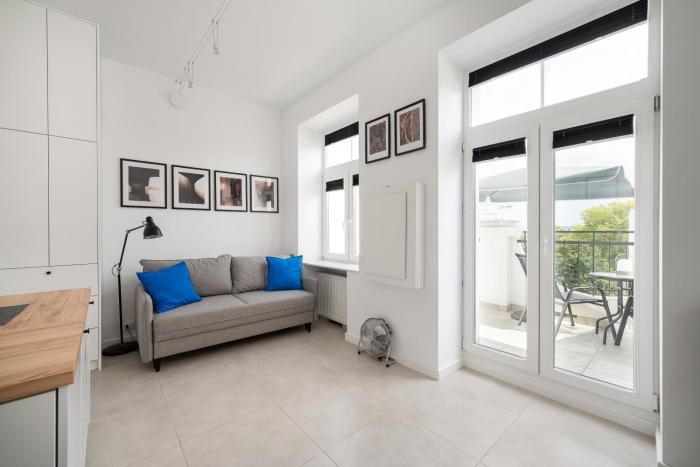 Mokotowska Serene Studio by BookingHost