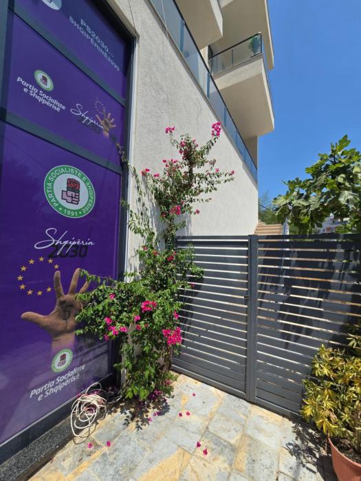 Irenas City Center Apartment