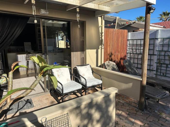 Winelands Beach Cottage