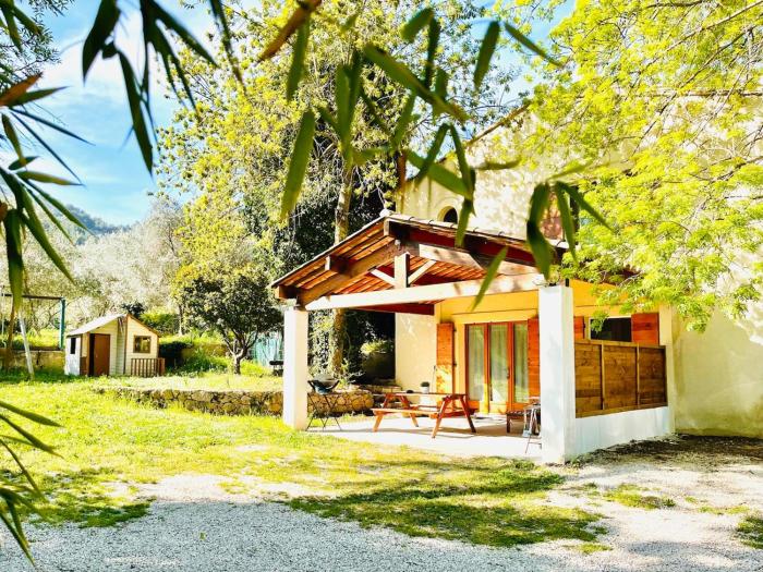 T2 indépendant en Rez-de-Villa avec parking, barbecue & aire de jeux pour enfants