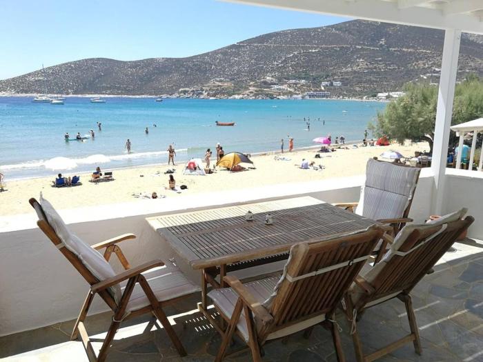 Sifnos waterfront house