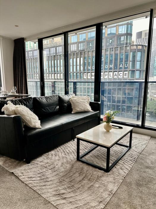 Skyline Haven Steps from Crown in Southbank