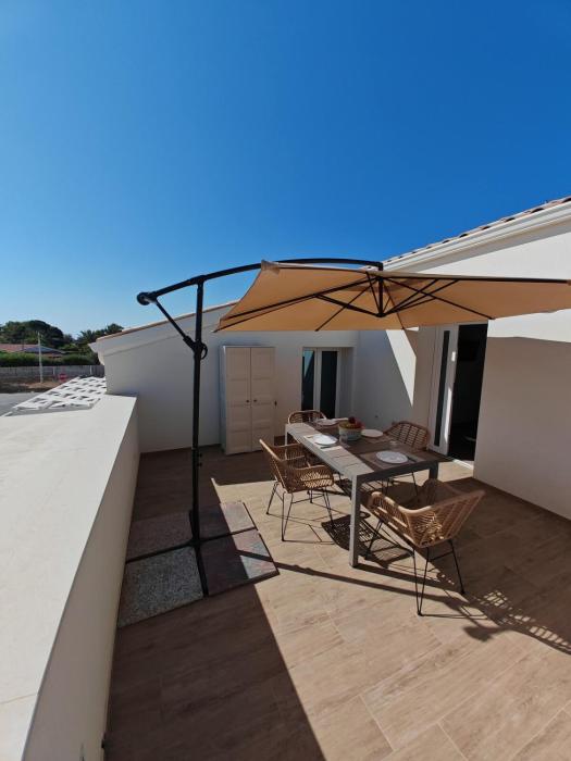 Sabbia e Mare di Sicilia, near the beach