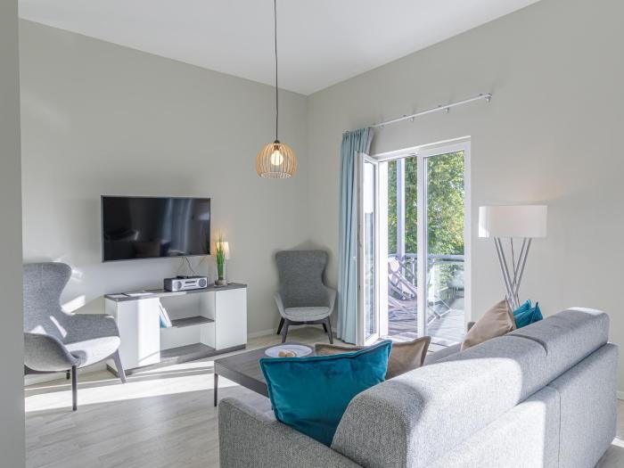 Seeräuber - Stilvolle 4-Zimmer-Wohnung mit Ostbalkon & Platz für 8 Gäste
