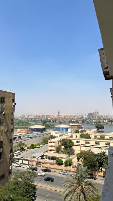 Nile view flat شقة فندقية ترى النيل