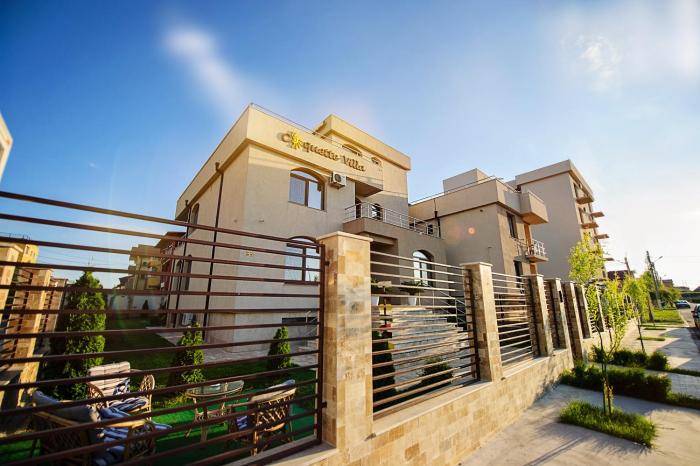 Coquette VILLA Mamaia Nord