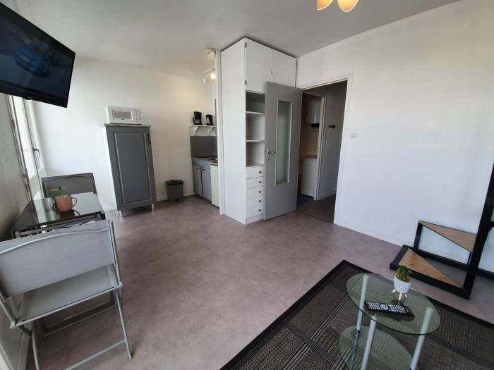 Studio refait à neuf, 4 couchages, plage immédiate - FR-1-224C-135