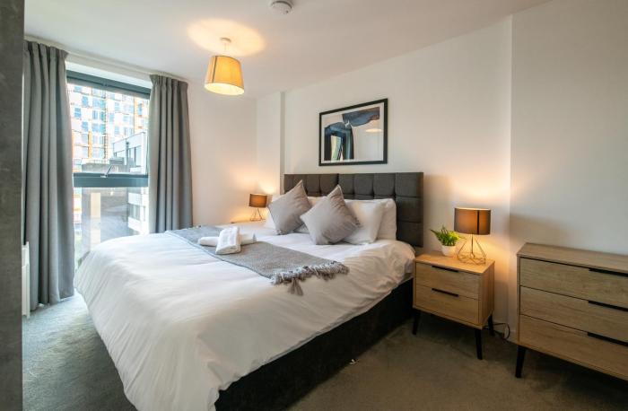 2-Bed Flat in Sports Hub - Walk to MUFC & Cricket