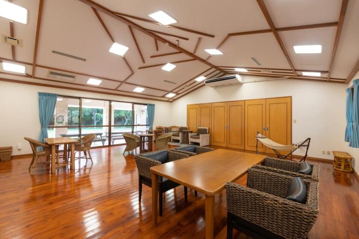 久米島 貸切ラウンジ宿泊 おうじまキャンプ場内