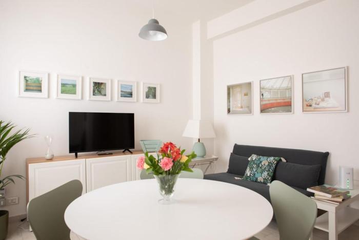 Oriolo 51 - Lovely flat beginning of via Cassia