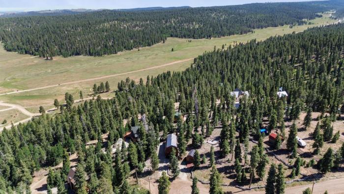 Strawberry Summit Cabin Retreat