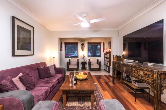 Elegant Apartment in Trendy Alexandria