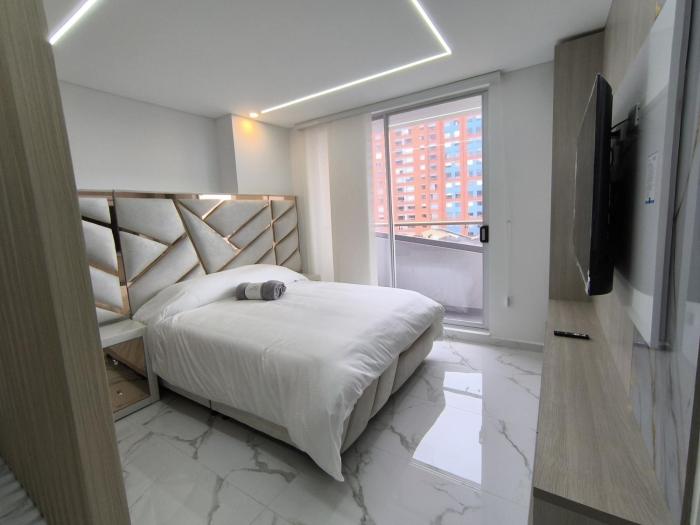 Apartaestudio amoblado, Edificio Asturiano 303