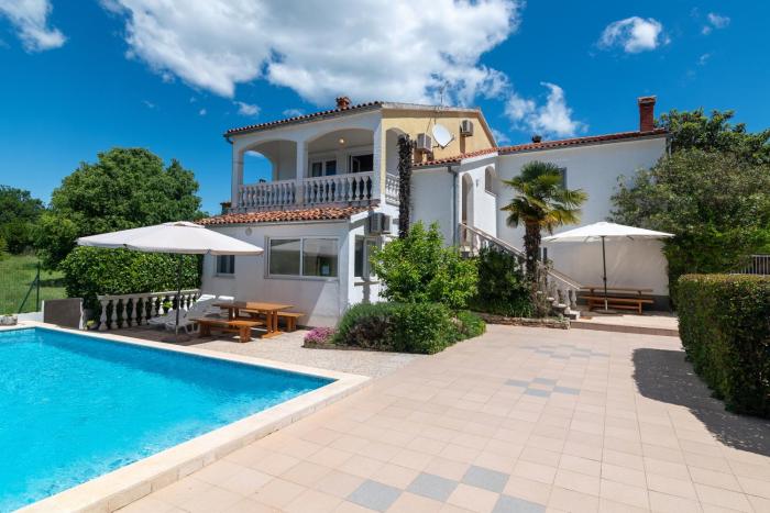 Family-friendly apartments with swimming pool Cancini, Porec - 24335