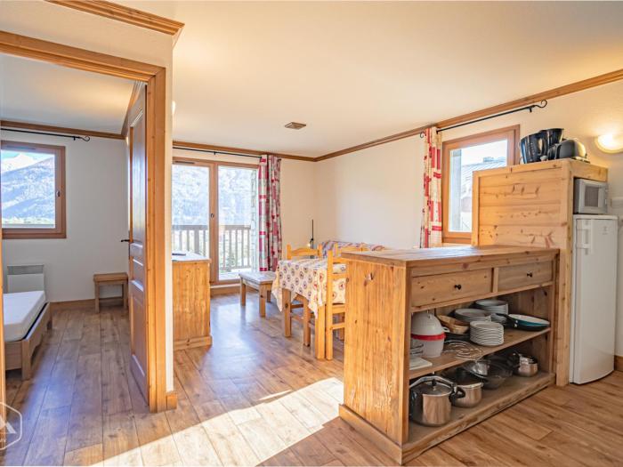 Spacieux appartement 6 personnes à Aussois avec balcon et WIFI - FR-1-840-13