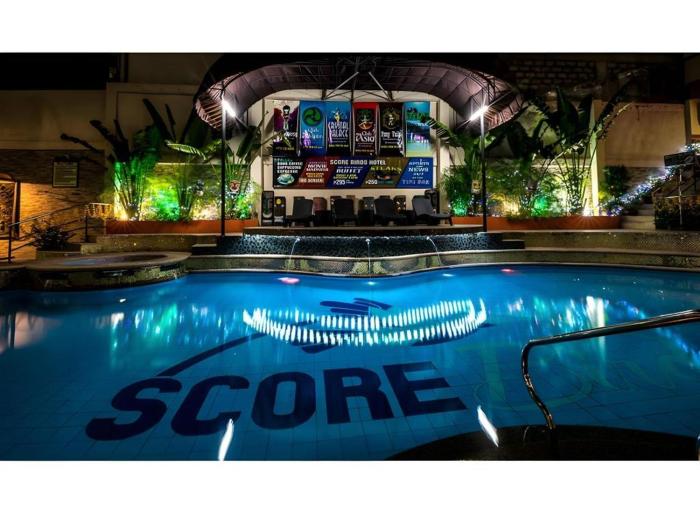 Score Birds Hotel