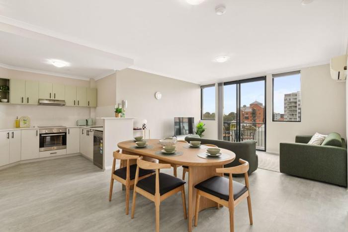 Spacious Apartment in East Perth - Close to OPTUS Stadium, CBD, WACA