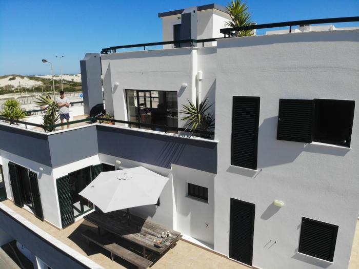 Beachhaus Slide