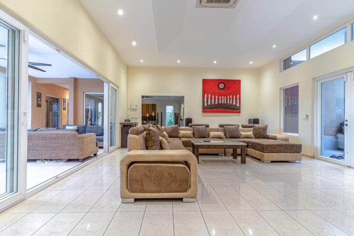 Tropical Luxury 4BR Pool Villa w Game Area