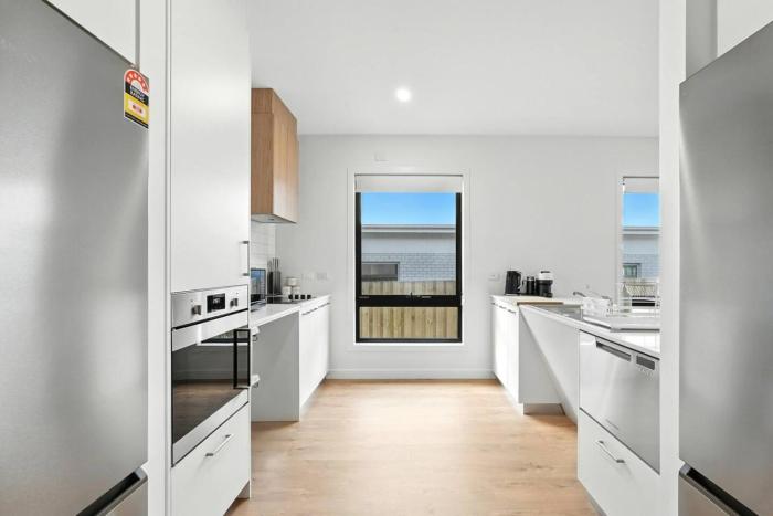 Modern and Accessible, Old Beach