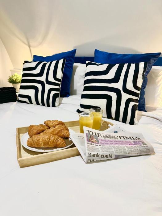 Stunning 2BR Duplex Near Centre