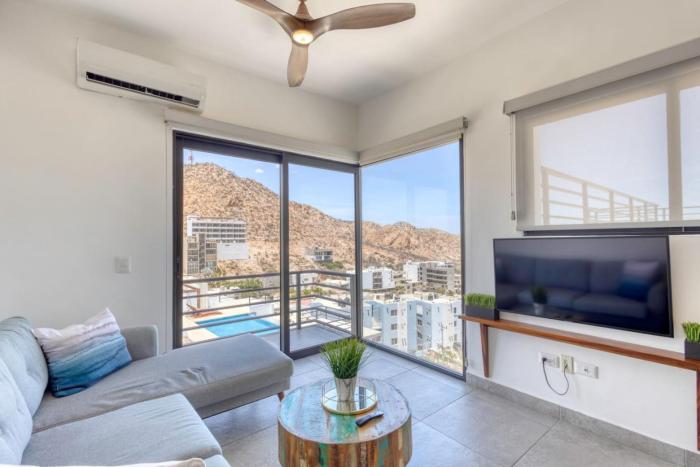 Beautiful and elegant Apt, Near Downtown