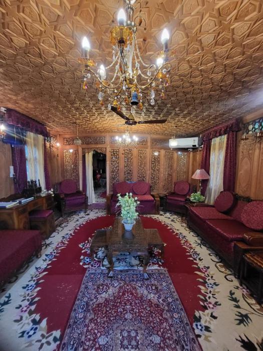 Floating Heritage Persian Gulf Houseboats