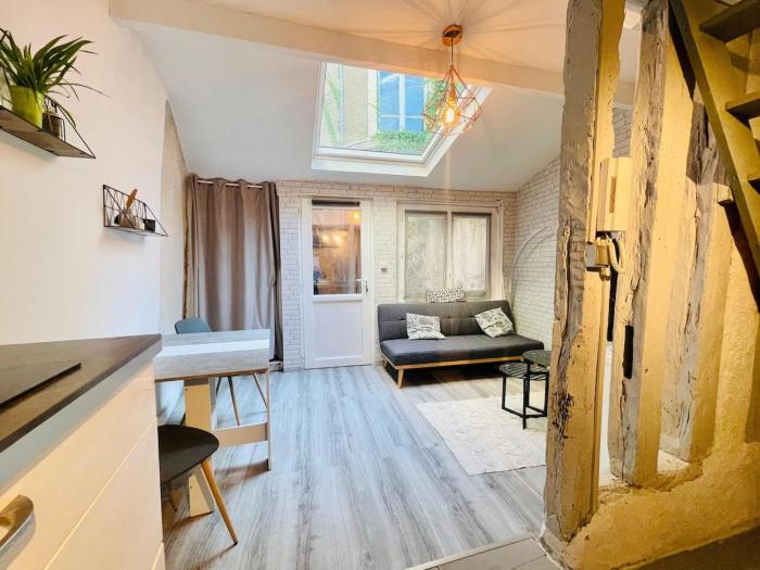 Charmante maison triplexe avec jardinet